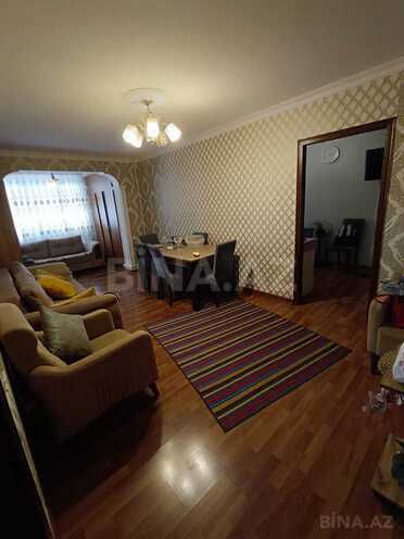 Satılır 2 otaqlı köhnə tikili 60 m², Xalqlar Dostluğu m., photo 3 from 10