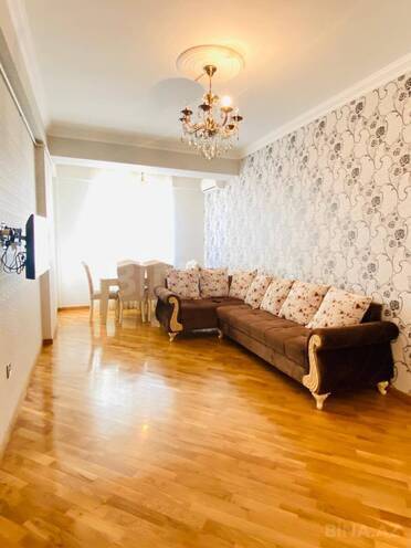 Сдаётся 2-комн. новостройка 70 м², м. Кара Караев, photo 4 from 19