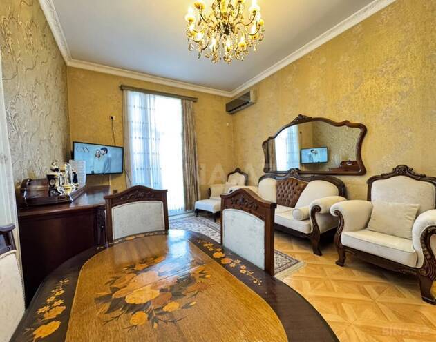 Продаётся 3-комн. вторичка 90 м², м. Низами, photo 3 from 10