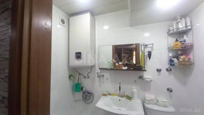Продаётся 2-комн. вторичка 42 м², м. Элмляр Академиясы, photo 12 from 13