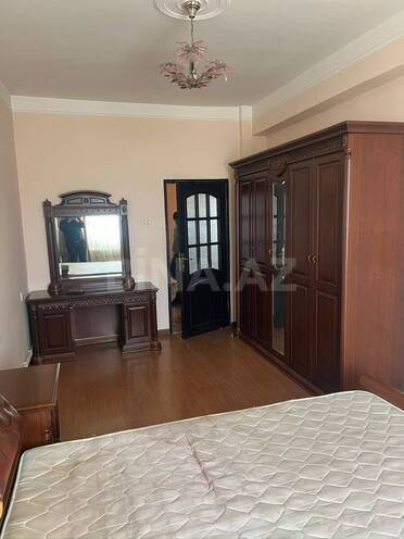 Сдаётся 3-комн. новостройка 130 м², м. Ази Асланов, photo 12 from 17