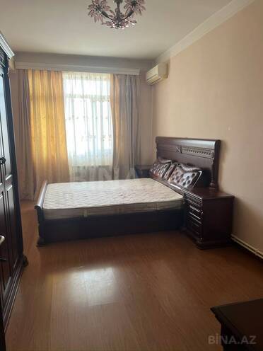 Сдаётся 3-комн. новостройка 130 м², м. Ази Асланов, photo 4 from 17