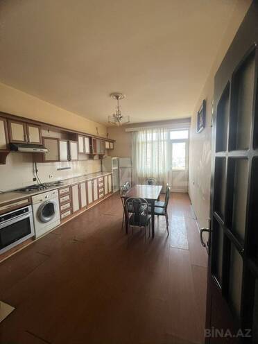 Сдаётся 3-комн. новостройка 130 м², м. Ази Асланов, photo 7 from 17
