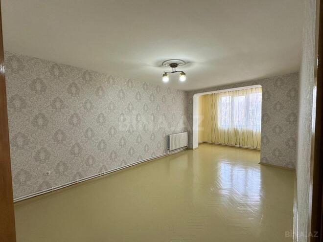 Продаётся 3-комн. вторичка 75 м², м. Элмляр Академиясы, photo 4 from 16