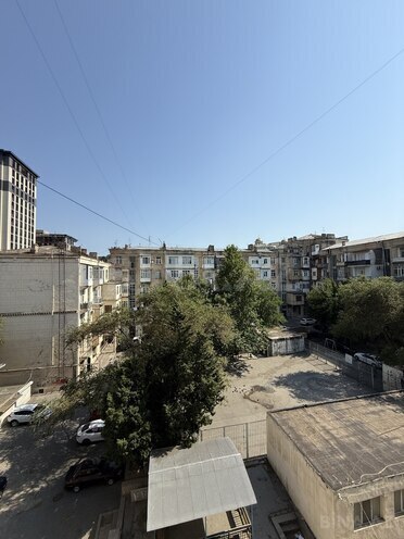 Satılır 3 otaqlı köhnə tikili 85 m², Nəsimi r., photo 9 from 18
