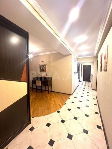 Продаётся 5-комн. вторичка 220 м², Насиминский  р., photo 10 from 15