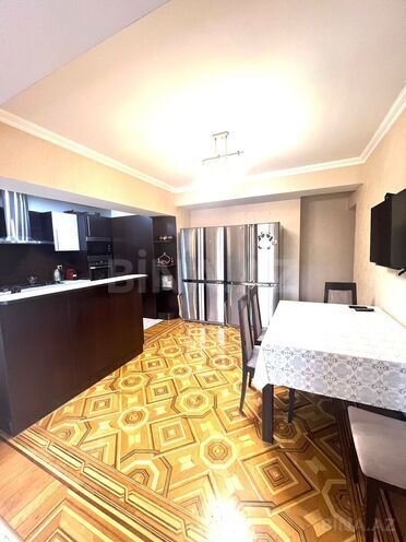 Продаётся 5-комн. вторичка 220 м², Насиминский  р., photo 8 from 15