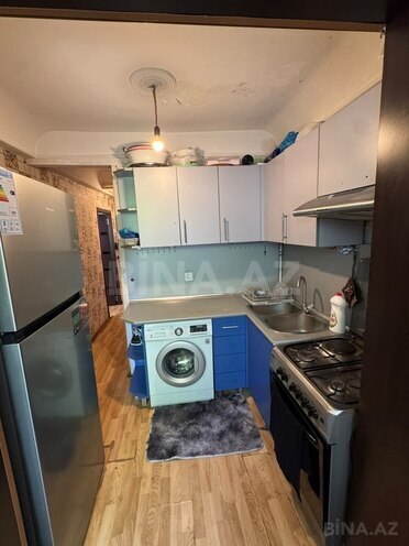 Satılır 2 otaqlı köhnə tikili 51 m², İnşaatçılar m., photo 1 from 17