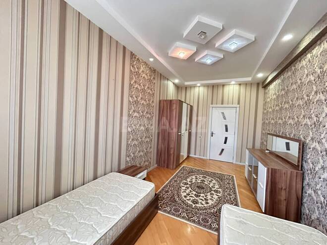 Продаётся 3-комн. новостройка 117 м², м. Нефтчиляр, photo 10 from 19