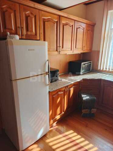 Satılır 3 otaqlı köhnə tikili 70 m², 28 May m., photo 12 from 18