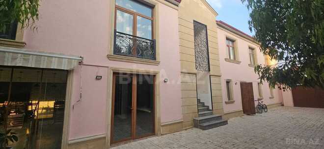 Satılır 8 otaqlı həyət evi/bağ evi 500 m², Buzovna q., photo 1 from 32