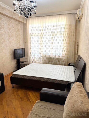 Сдаётся 1-комн. новостройка 60 м², м. Иншаатчылар, photo 1 from 12