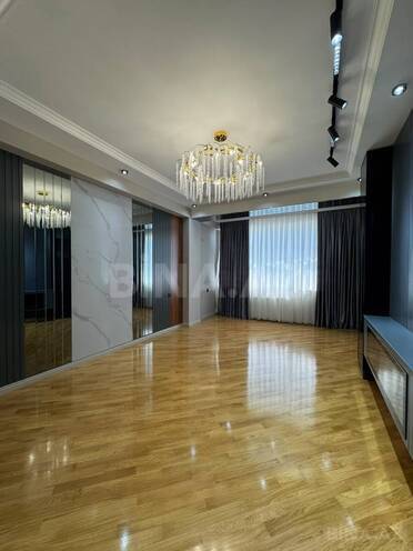 Продаётся 4-комн. новостройка 133 м², м. Кара Караев, photo 3 from 26