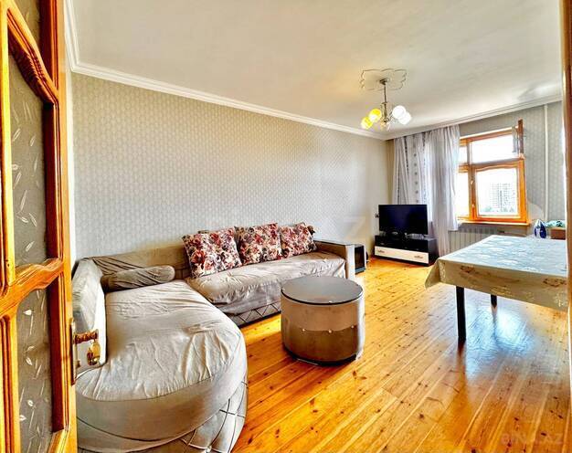 Satılır 3 otaqlı köhnə tikili 80 m², Qara Qarayev m., photo 3 from 15