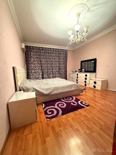 Продаётся 3-комн. вторичка 80 м², м. 28 мая, photo 1 from 13