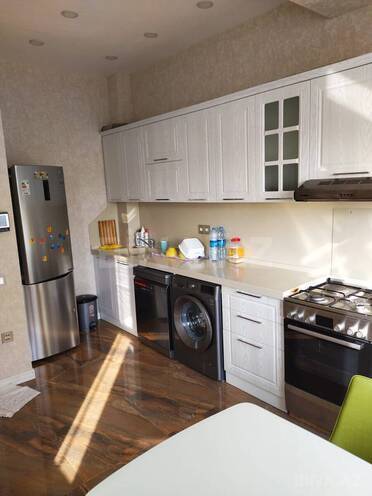 Сдаётся 3-комн. новостройка 130 м², м. Нариман Нариманов, photo 8 from 13