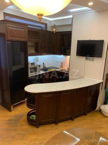 Сдаётся 3-комн. новостройка 100 м², Ясамальский р., photo 9 from 17