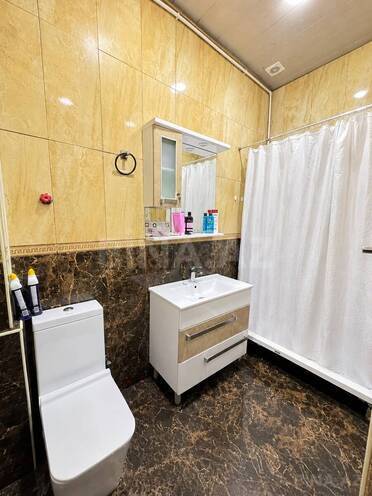 Продаётся 3-комн. вторичка 90 м², м. Низами, photo 9 from 10