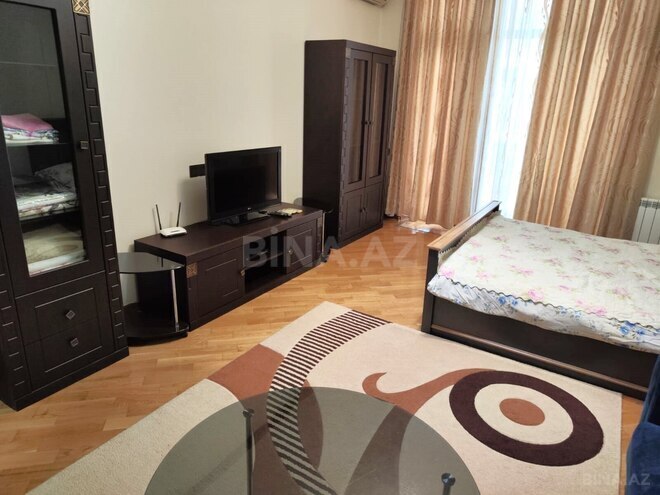 İcarəyə verilir 1 otaqlı yeni tikili 70 m², Nəsimi r., photo 1 from 8