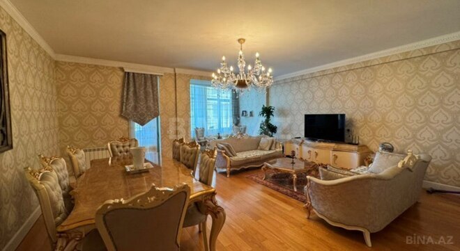 Продаётся 4-комн. новостройка 215 м², м. Низами, photo 1 from 30