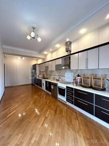 İcarəyə verilir 4 otaqlı yeni tikili 180 m², Sahil m., photo 8 from 20