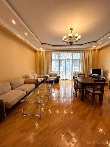 İcarəyə verilir 4 otaqlı yeni tikili 180 m², Sahil m., photo 1 from 20