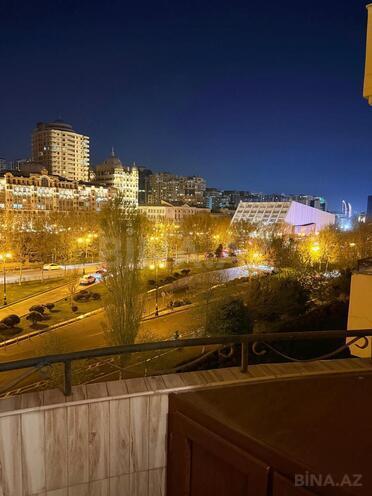 İcarəyə verilir 3 otaqlı yeni tikili 150 m², Sahil m., photo 24 from 27