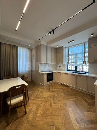 Продаётся 4-комн. новостройка 166 м², м. Элмляр Академиясы, photo 14 from 21