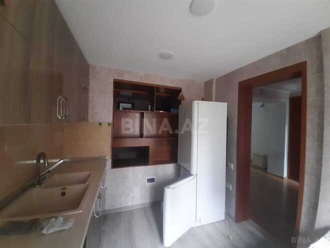 Продаётся 2-комн. вторичка 45 м², м. Элмляр Академиясы, photo 7 from 19