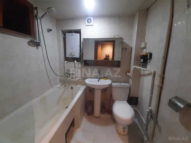 Продаётся 2-комн. вторичка 45 м², м. Элмляр Академиясы, photo 8 from 19