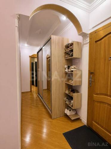Продаётся 2-комн. вторичка 60 м², м. Кара Караев, photo 6 from 17