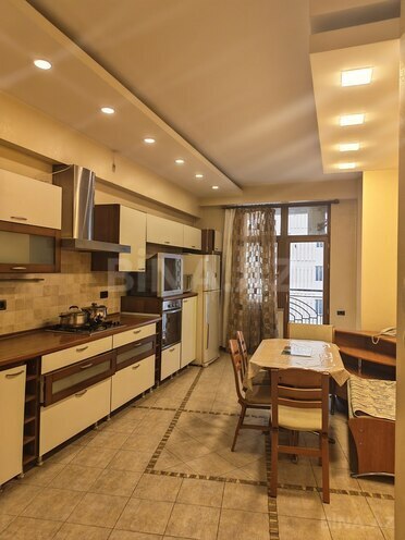 Satılır 3 otaqlı yeni tikili 180 m², 28 May m., photo 12 from 18