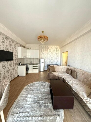 İcarəyə verilir 1 otaqlı yeni tikili 43 m², 28 May m., photo 3 from 10