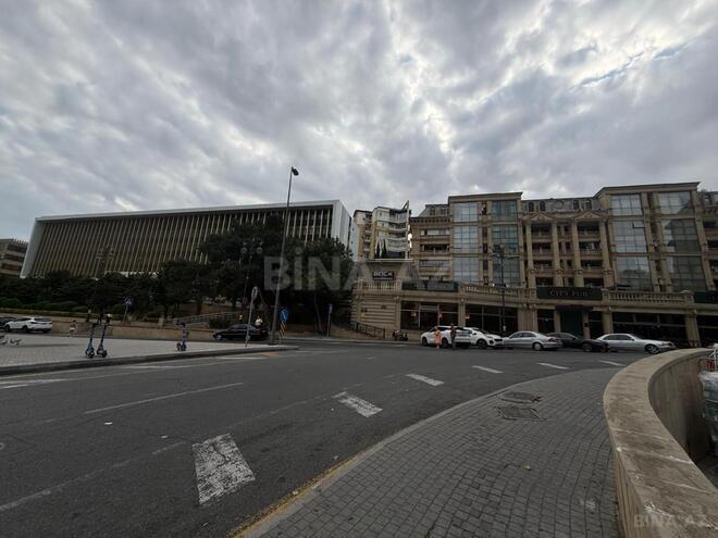 Продаётся 3-комн. вторичка 65 м², м. Низами, photo 11 from 12