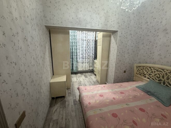 Продаётся 3-комн. вторичка 65 м², м. Низами, photo 6 from 12