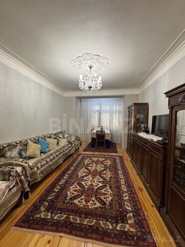 Satılır 3 otaqlı köhnə tikili 75 m², Həzi Aslanov m., photo 1 from 24