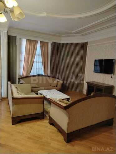 Сдаётся 4-комн. новостройка 150 м², пос. 8-й мкр, photo 1 from 15