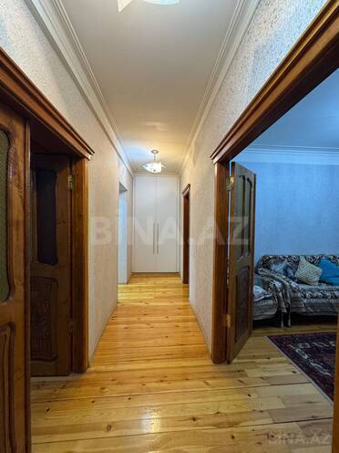 Продаётся 3-комн. вторичка 70 м², м. Ази Асланов, photo 16 from 24