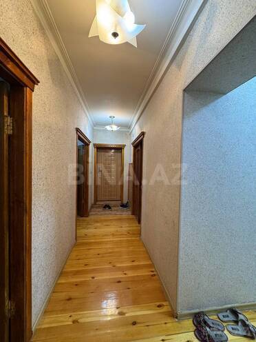 Продаётся 3-комн. вторичка 70 м², м. Ази Асланов, photo 14 from 24