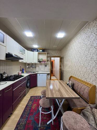 Продаётся 3-комн. вторичка 70 м², м. Ази Асланов, photo 18 from 24