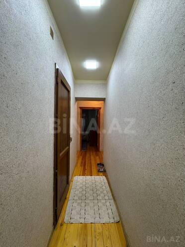 Продаётся 3-комн. вторичка 70 м², м. Ази Асланов, photo 21 from 24