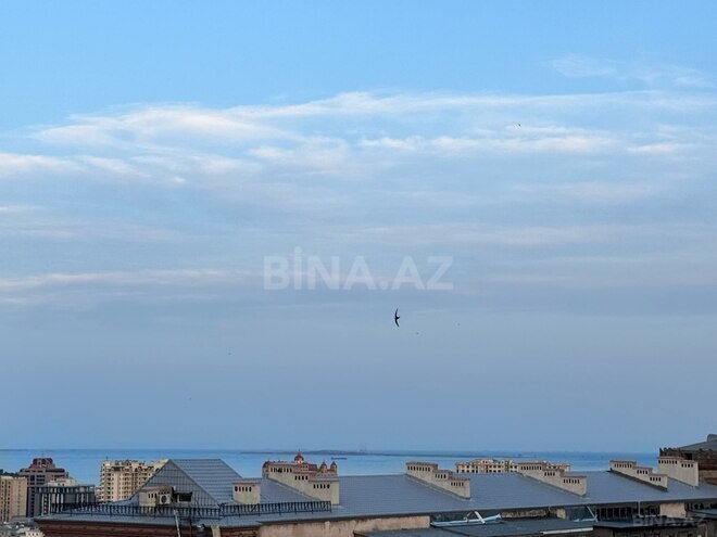 Продаётся 3-комн. вторичка 90 м², м. Низами, photo 8 from 10