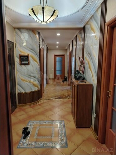 İcarəyə verilir 4 otaqlı yeni tikili 145 m², 8-ci mikrorayon q., photo 1 from 15
