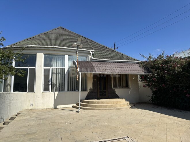Satılır 4 otaqlı həyət evi/bağ evi 200 m², photo 1 from 32