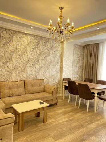 İcarəyə verilir 2 otaqlı yeni tikili 80 m², 28 May m., photo 1 from 19