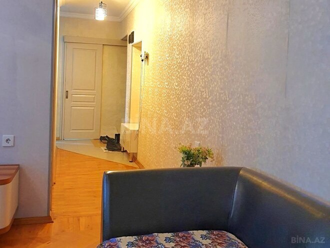 Satılır 2 otaqlı köhnə tikili 55 m², Xalqlar Dostluğu m., photo 9 from 14