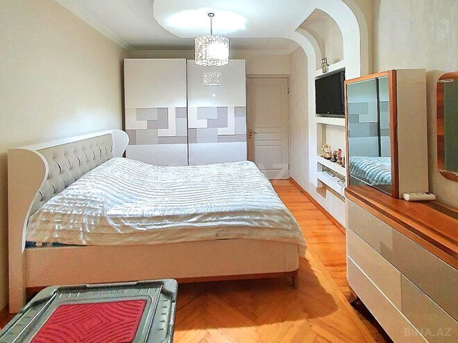 Satılır 2 otaqlı köhnə tikili 55 m², Xalqlar Dostluğu m., photo 5 from 14