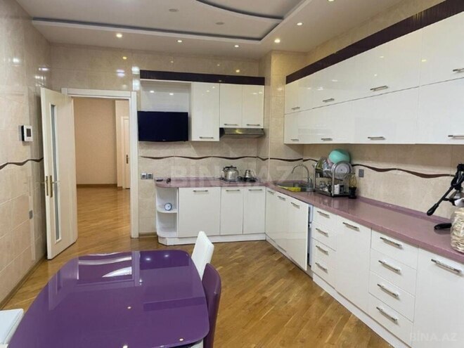 Продаётся 4-комн. новостройка 240 м², м. Низами, photo 10 from 17