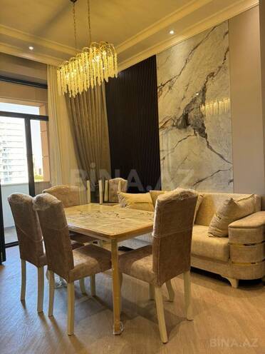 Сдаётся 2-комн. новостройка 55 м², м. Низами, photo 1 from 9