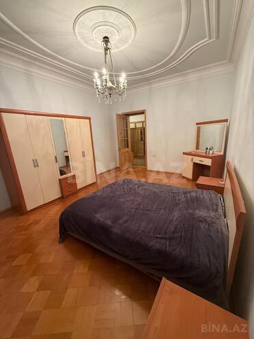 Продаётся 3-комн. вторичка 75 м², м. Элмляр Академиясы, photo 13 from 15